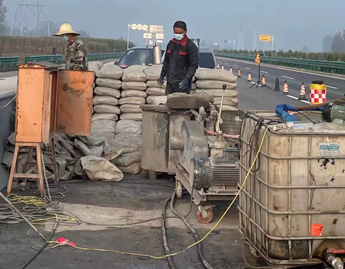 岳麓高速路病害处理