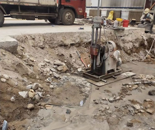 岳麓公路下沉压浆