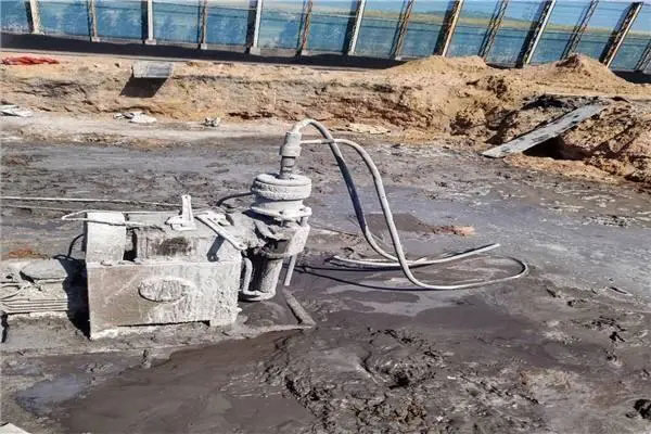 岳麓水泡基础注浆加固
